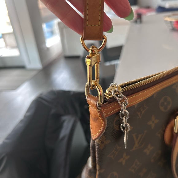 Louis Vuitton Palermo - Picture 4 of 16